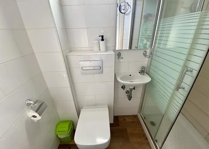 Casa Campillo, Individuales